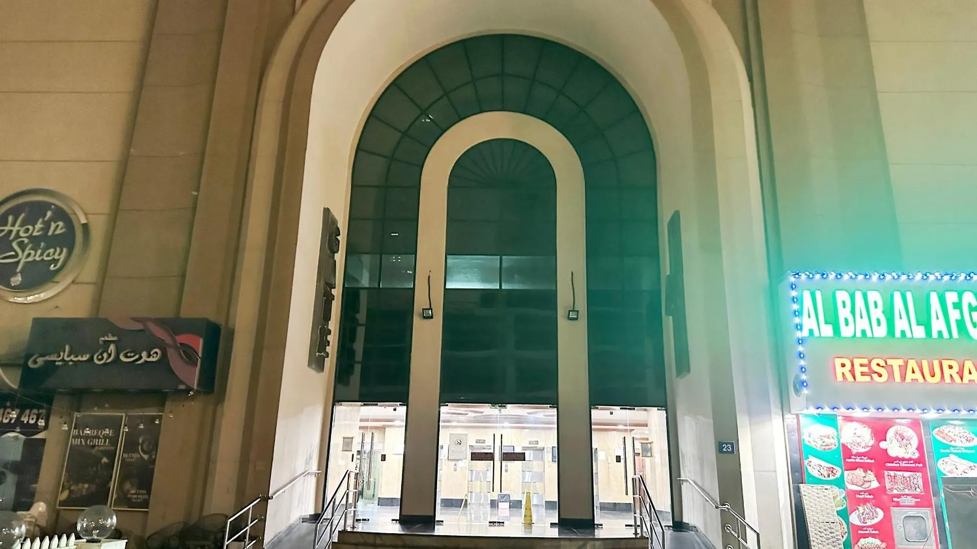 The Hive Partition Room In Tecom Near Metro Dubaj Spojené arabské emiráty